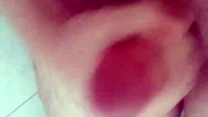 What kind of fun can we have in the bathroom with some quick excitement?