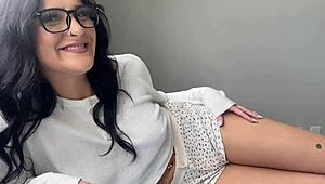 step sisters best friend wants sex ~ serena stirling ~ household fantasy ~ scott stark