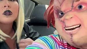 Chucky safado fudendo a tiffanny no halloween with big ass latina riding in cowgirl