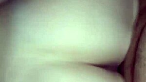 surpresa inesperada no encontro do tinder com sogra em casa e sexo proibido nas escadas muito tesão