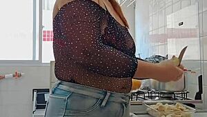 What happens when you do a live stream with shorts shoved right up your ass?