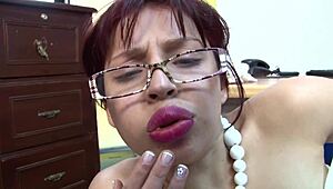 Shary demonstrates step-by-step masturbation techniques for teens to achieve cum in hardcore oral session