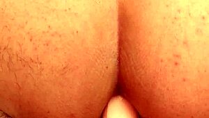 Hey, wanna see me riding this anal dildo? Probando juguete por el culo, it's intense!