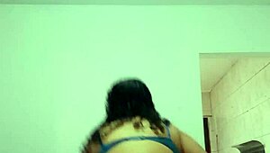 i love showing off my big ass and chubby latina body while dancing funk putaria. those peitinhos look so tasty on camera for you