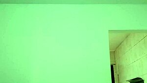 i love showing off my big ass and chubby latina body while dancing funk putaria. those peitinhos look so tasty on camera for you