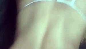 Gostosa magrinha with short hair extracts cum from moreno