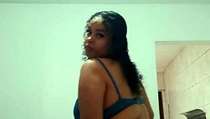 i love showing off my big ass and chubby latina body while dancing funk putaria. those peitinhos look so tasty on camera for you