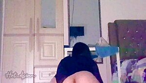 delicious pussy sexy asian girl big ass and fuck at midnight - pov