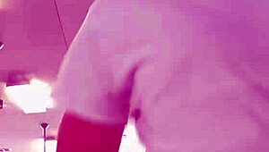 i uh, love makin this simple selfie clip while enjoyin my gym workout, ya know