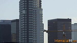 Städerska interracialt leks med stor kuk blowjob och cum i munnen