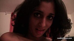 In this narrative an amateur European French couple dives into MF006295 session with intense actions.