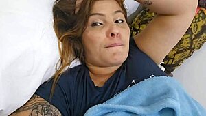 o vizinho encheu minha buceta de porra after i flashed and masturbated solo