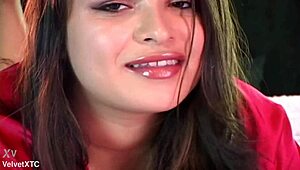 Fountainhead introduction explores casting interview with barefoot Latina babe and natural features.