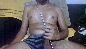 i jerk off spewing heavy dirty talk nonstop