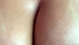 WOW! MONIQUE LIMA'S HOT ASS TWERKING FOR 5 MINUTES!