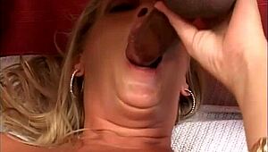 Dlaczego dojrzałe baby eleganckie za dnia, a nocą sprośne suki? Część 1