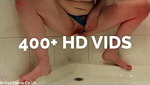 Ustyrlig sykepleierske i undertøy ertet pasientkuk med dyphals til ansiktsmunn