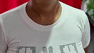 อยากเย็ดคุณไปเลย พร้อมสอดนิ้วรูตูดแน่นลึกๆ