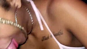 damn i dropped right on this gorgeous cock at the glory hole
