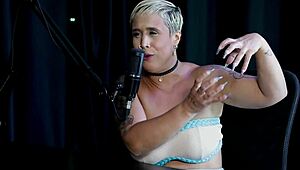 Naked blonde gets erotic massage after regretful date fuckup!