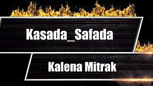 Калена Митрак играе със дилдото на Сайня толкова мръсница вкъщи