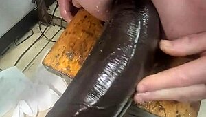 Huge Hankeys bagă trei jucării masive în cur odată pentru solo sălbatic