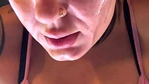 at the gym i got sweaty with this tanned babe her wet pussy dripped down her legs