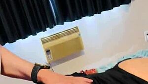 cogiendo esta casada curvy en fishnets skirt mientras su esposo viaja