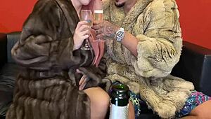 Argentinian pussy slammed hard in Buenos Aires by amateur stud's thick rod.