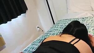 cogiendo esta casada curvy en fishnets skirt mientras su esposo viaja