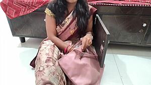 28-jährige Tante bettelt jungen 18+ Typ um Arsch- und Fotzenfick gegen ihre wilde Geilheit?