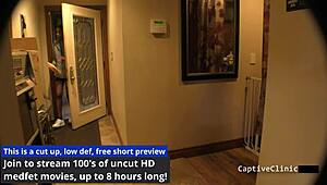 Was macht Jewel als Krankenschwester in POV mit Handschellen und Patienten-Spanking?