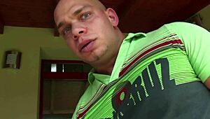 💦 fucking this beauty in heels with monster cock feels unreal!