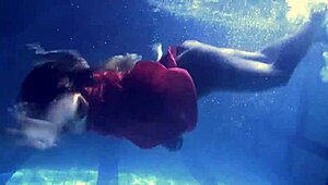 hey lilia mihalkova natalia kupalka dive into underwater pussy play