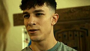 Отчаяна майчина дъщеря чука непознат да спаси татко си лудо яздене