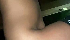 Muslimtabu salope hijab gros cul et nichons me rendent fou, elle supplie pop sa cerise serrée