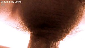Madura latina's sexy clit fascinates me voyeur style