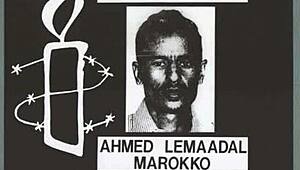 African Black Babe Achieves Explosive Wet Orgasm with Loud Moans