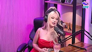 she moaned for two hotties oh yeah