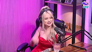 she moaned for two hotties oh yeah