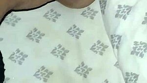 wanna see these bedroom feet and toes up close tonight?