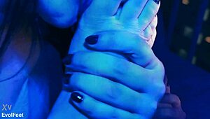 You crave my sexy Latina feet heels toes barefoot don't you??