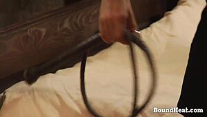 Kan denne storpat slave håndtere mistress fisse rensning domination