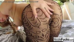 nicole aniston creampied hard in backyard?