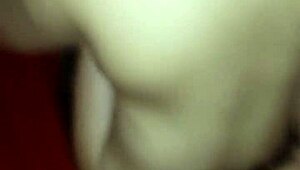 uh cogiendo con mi novia at the hotel shes so tight...