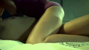 mi mejor amigo me invita a su casa y terminamos cogiendo rico en su culo