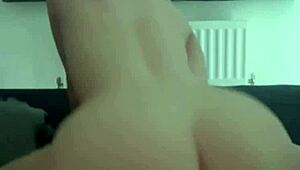 omg this slutty british girlfriend is so horny masturbating with dildo on webcam 😩🍆