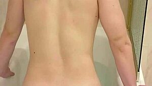 jessica soaks in the tub with asmr vibes