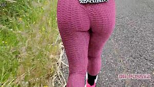 damn that ebony with huge ass in leggings running alone thru forest 🍑🏃‍♀️🌲