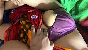 देवर ने दीवाली एमएमएस के बाद भाभी की चूत में उंगली डालकर स्क्वर्ट कराया